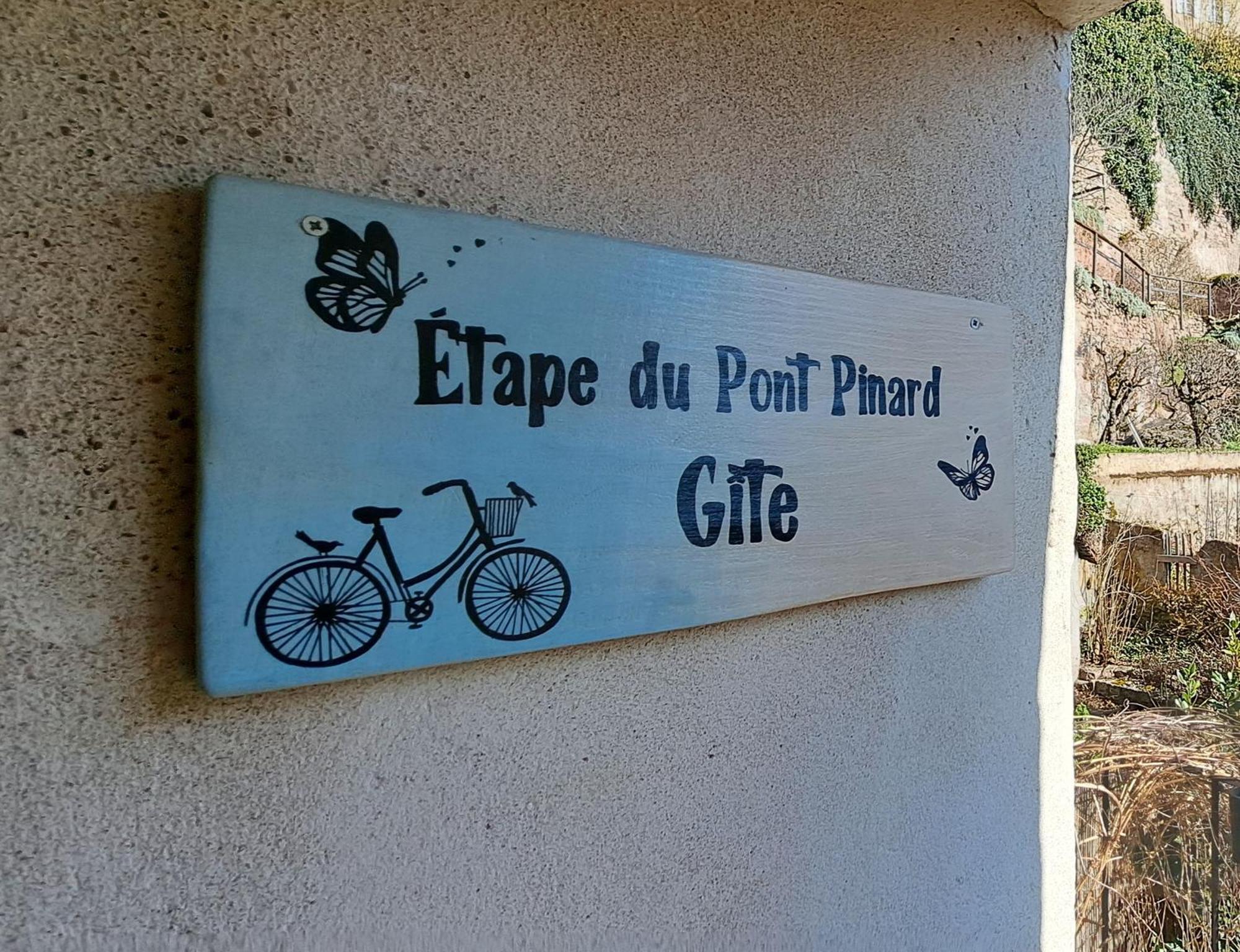 Etape Du Pont Pinard Vila Semur-en-Auxois Exterior foto